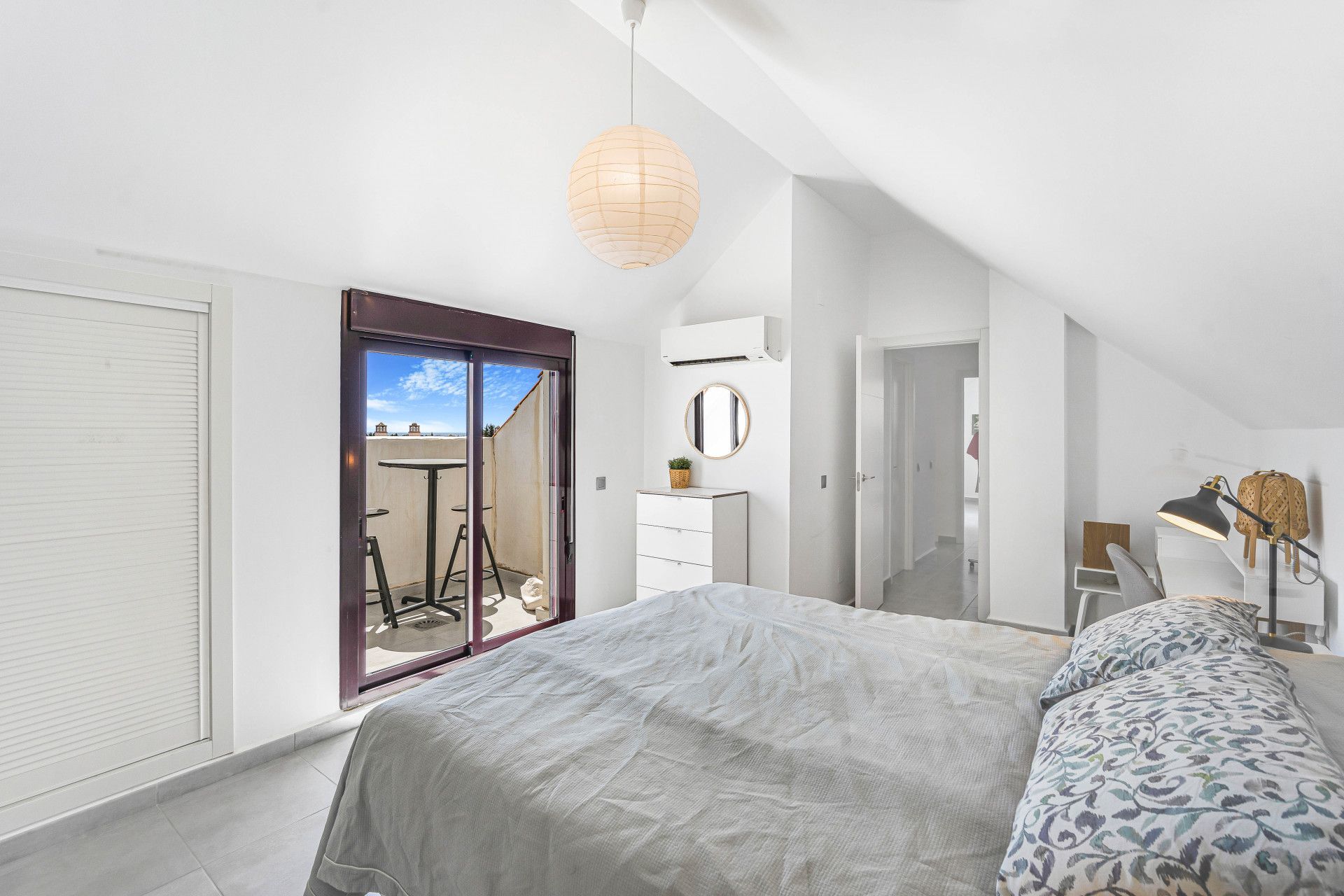 Duplex Penthouse in Nueva Andalucia, La Maestranza, Nueva Andalucia, 4/12