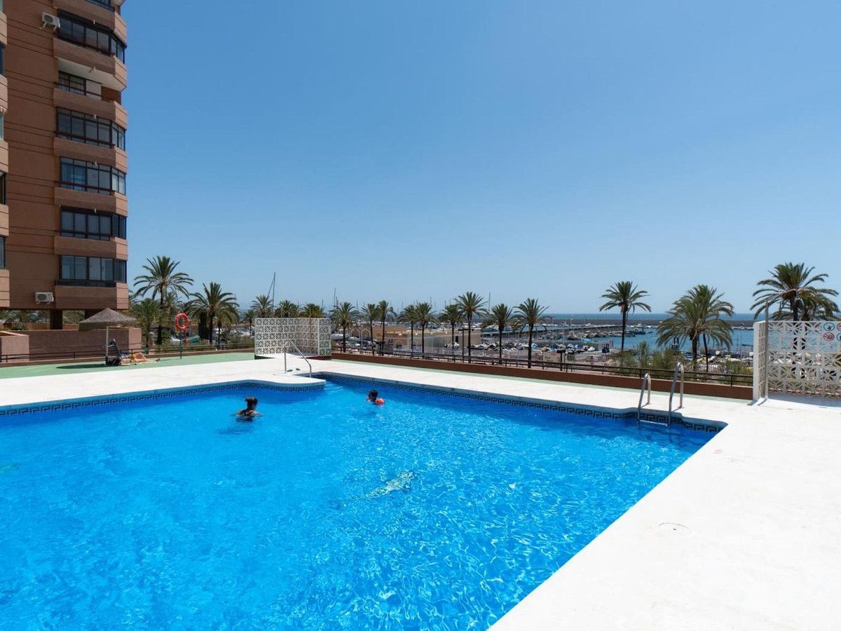Middle Floor Apartment in Fuengirola, Fuengirola, 1/12