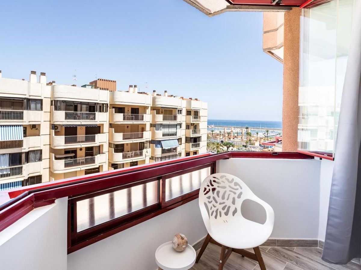 Middle Floor Apartment in Fuengirola, Fuengirola, 2/12