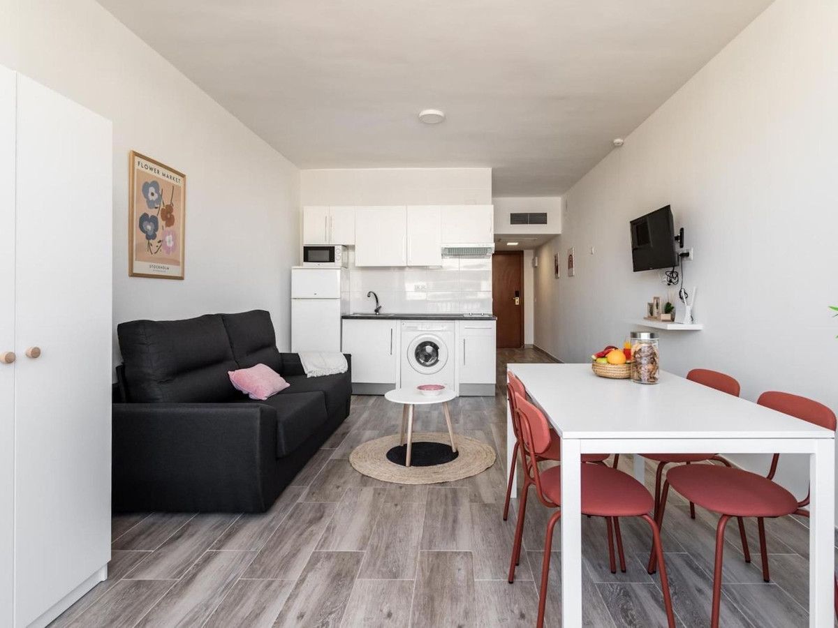 Middle Floor Apartment in Fuengirola, Fuengirola, 7/12