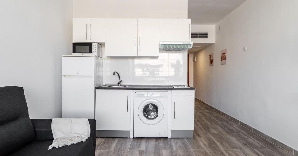 Middle Floor Apartment in Fuengirola, Fuengirola, 8/12
