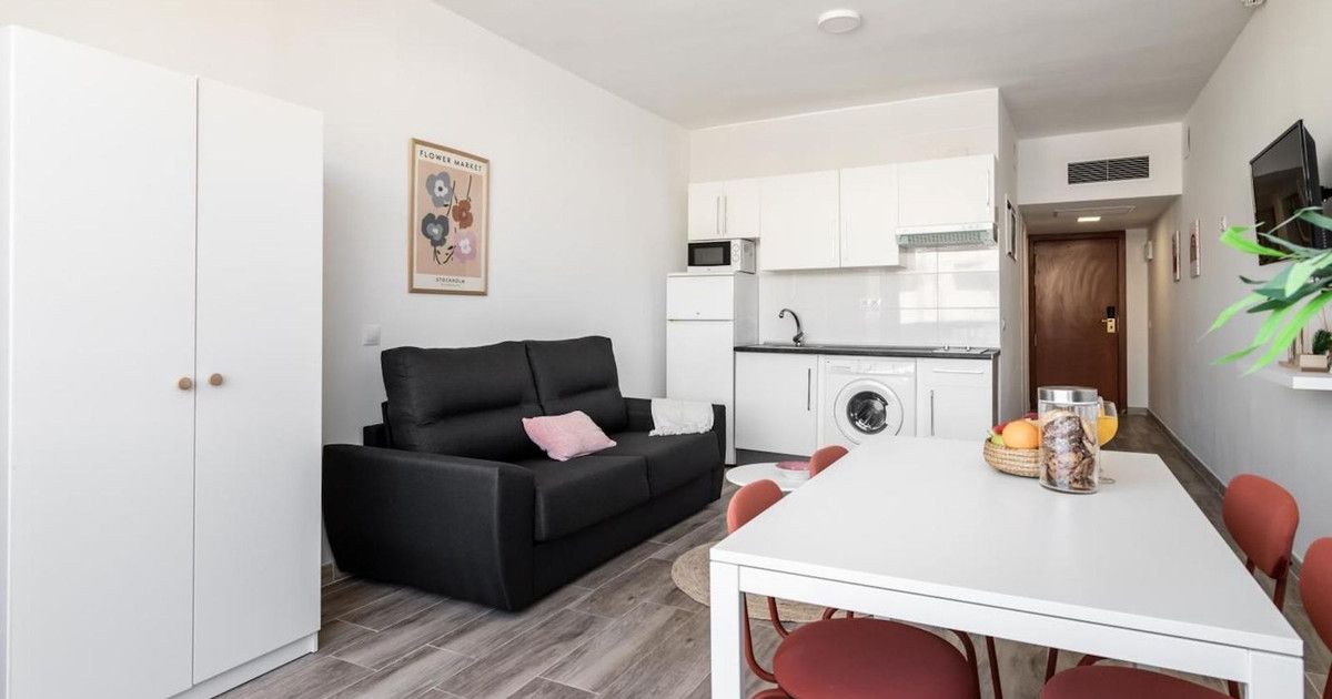Middle Floor Apartment in Fuengirola, Fuengirola, 10/12