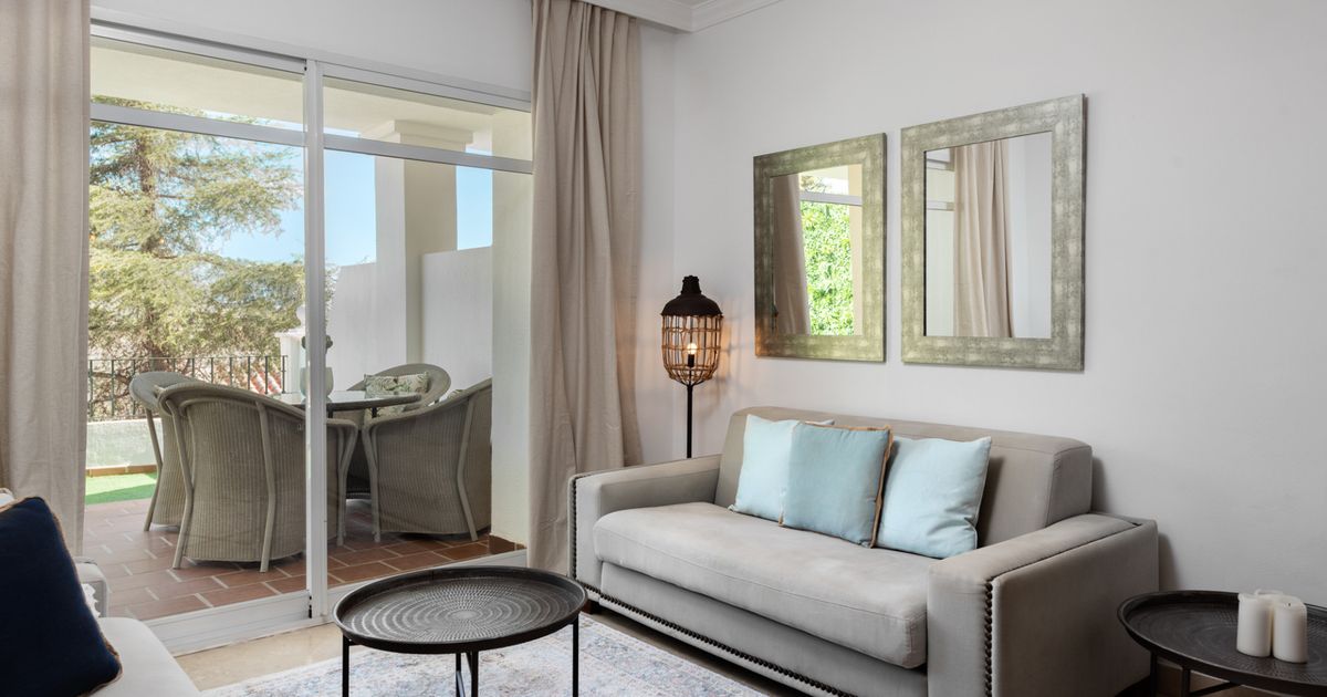 Apartment in Nueva Andalucia, Aloha Gardens, Nueva Andalucia, 7/12