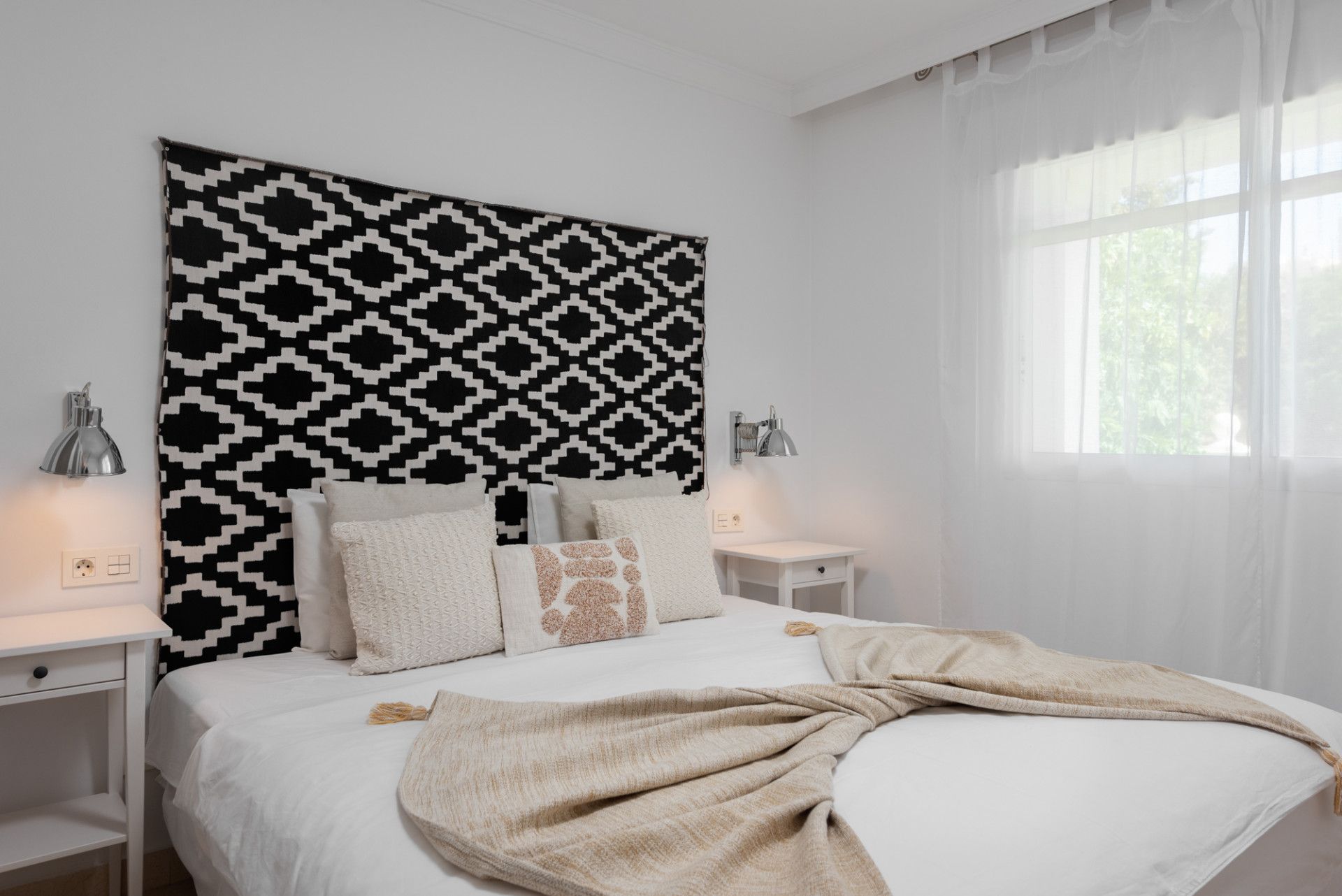 Apartment in Nueva Andalucia, Aloha Gardens, Nueva Andalucia, 8/12