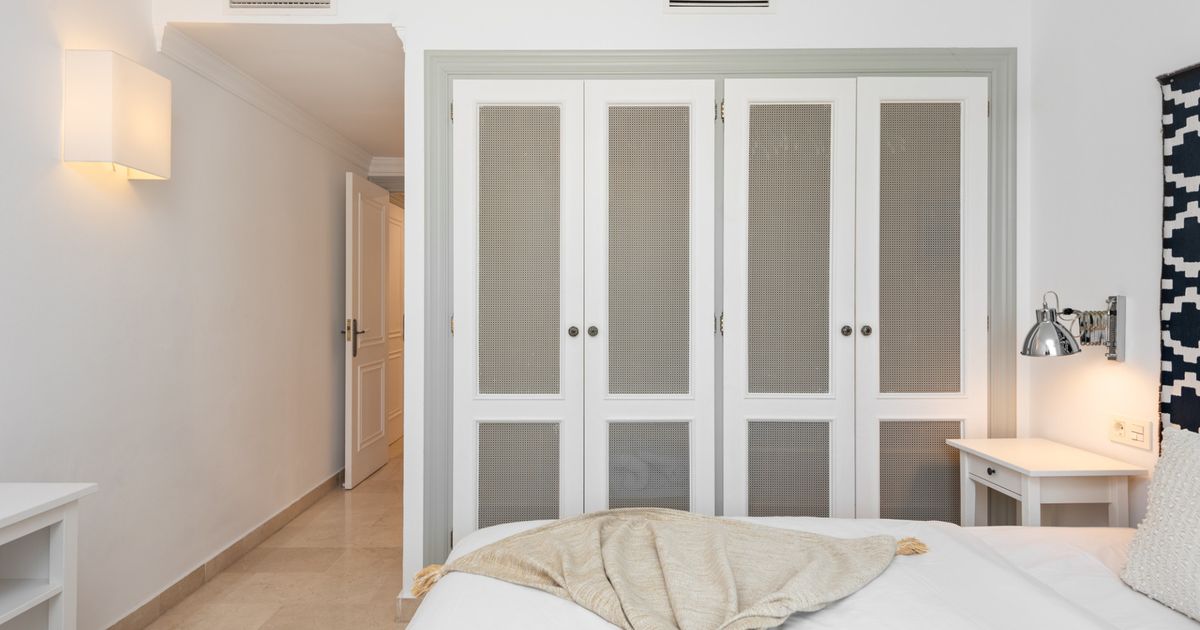 Apartment in Nueva Andalucia, Aloha Gardens, Nueva Andalucia, 9/12