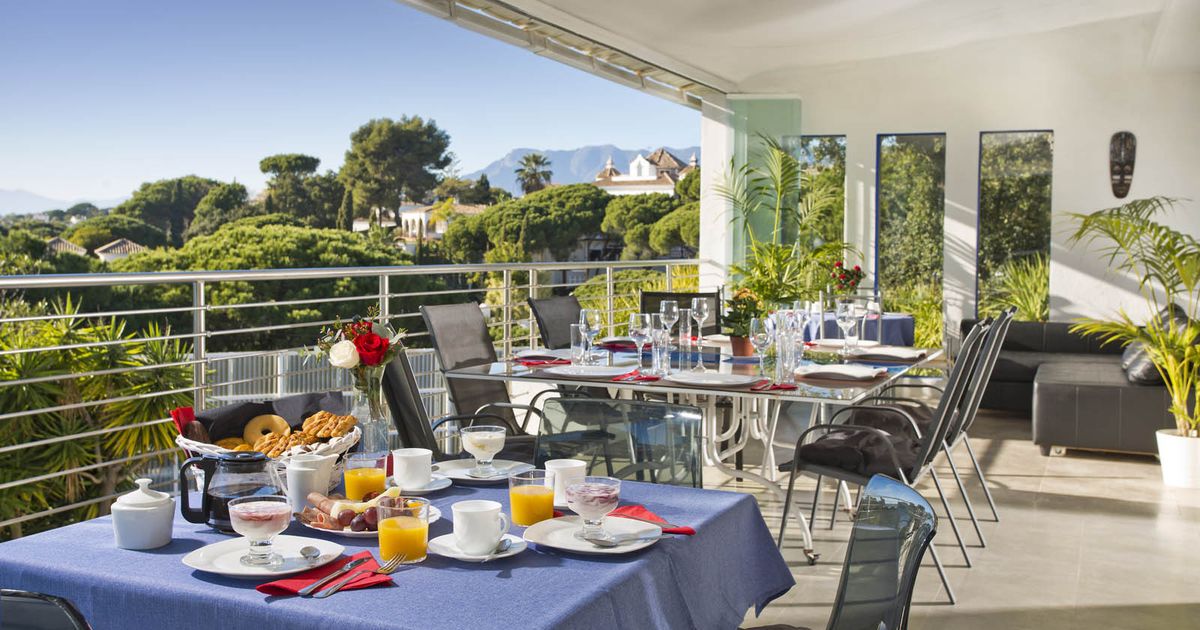 Villa i Marbella East, Elviria, Marbella East, 1/12