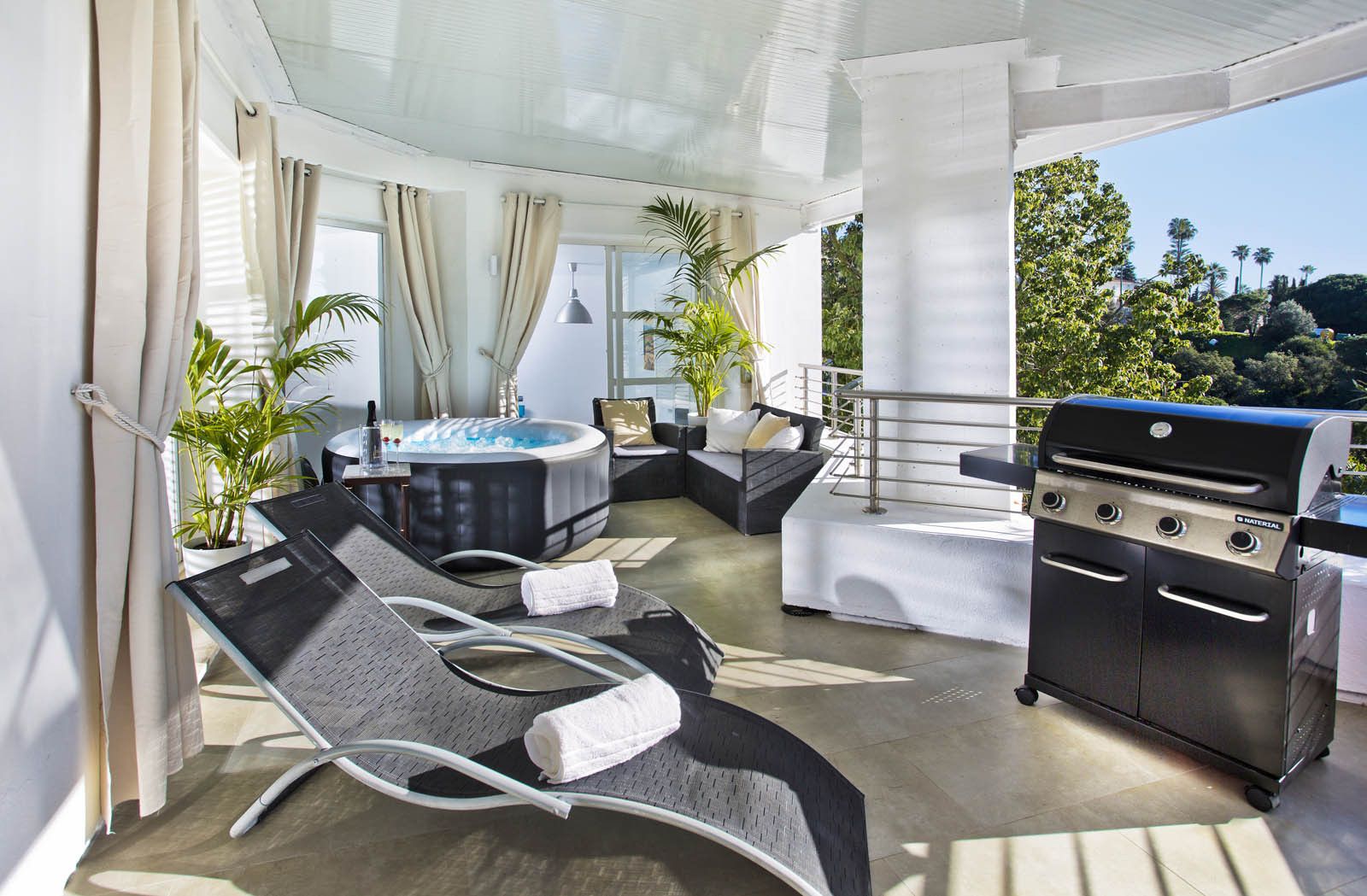 Villa i Marbella East, Elviria, Marbella East, 7/12