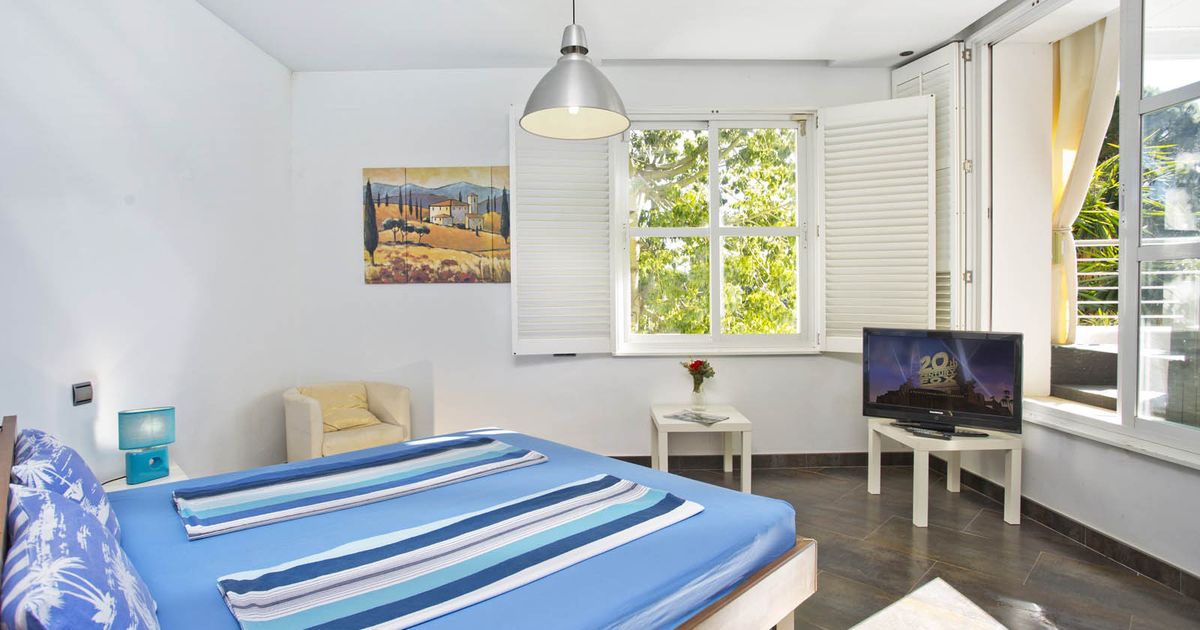 Villa i Marbella East, Elviria, Marbella East, 8/12