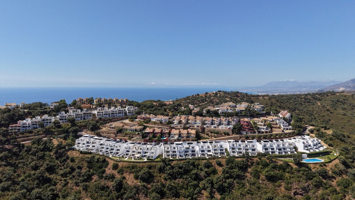 Parhus i La Mairena, La Mairena, 10/12