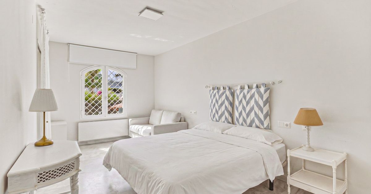 Ground Floor Apartment in Marbella East, Elviria, Marbella East, 9/12
