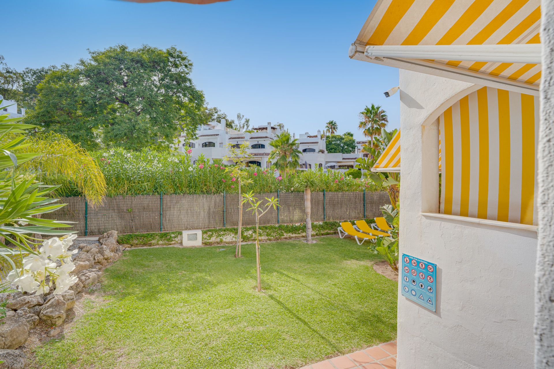 Ground Floor Apartment in Marbella East, Elviria, Marbella East, 10/12