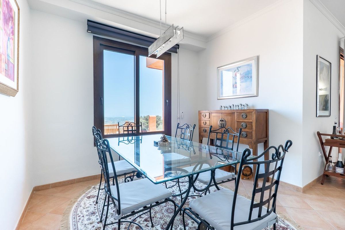 Apartament na środkowym piętrze w La Mairena, La Mairena, 9/12