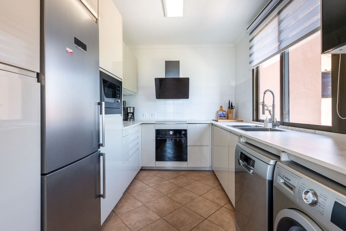 Apartament na środkowym piętrze w La Mairena, La Mairena, 10/12