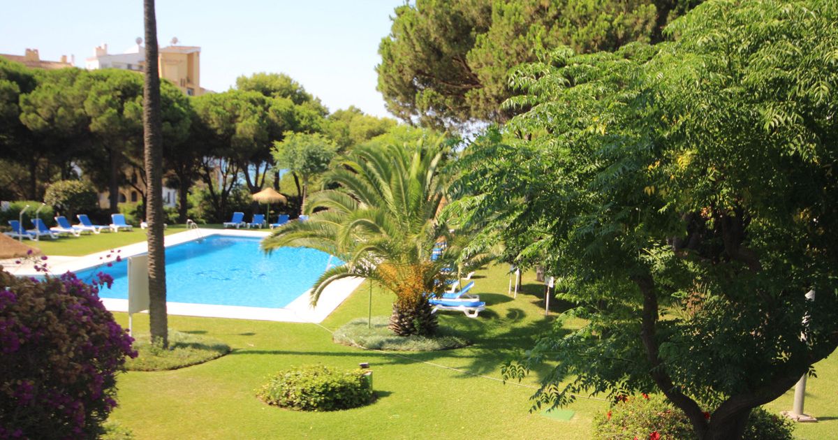 Апартамент на среднем этаже в Puerto de Cabopino, Puerto de Cabopino, 2/12