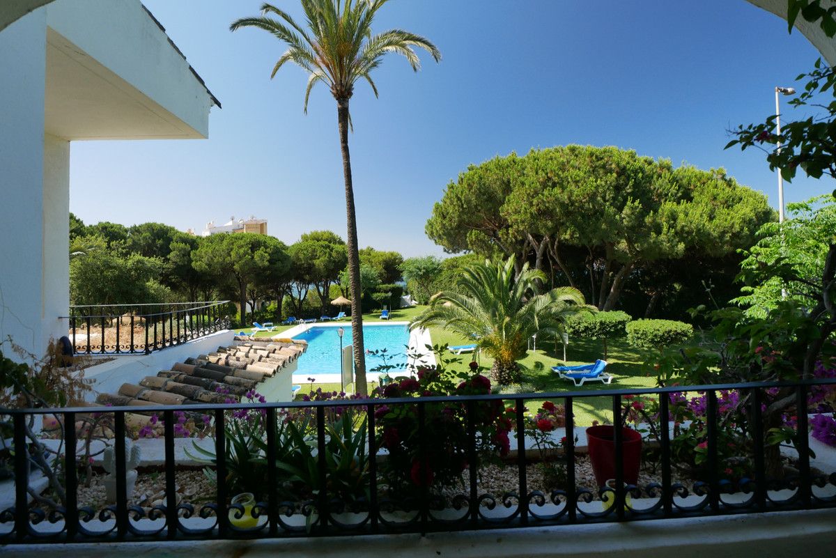 Апартамент на среднем этаже в Puerto de Cabopino, Puerto de Cabopino, 11/12