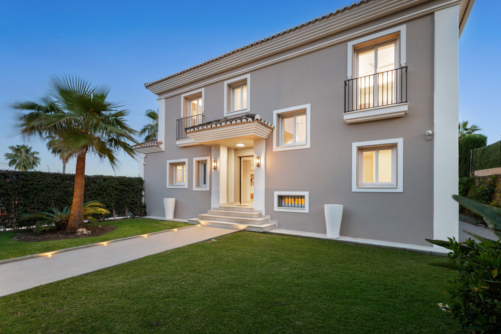 Villa i Nueva Andalucia, Nueva Andalucia, 8/12