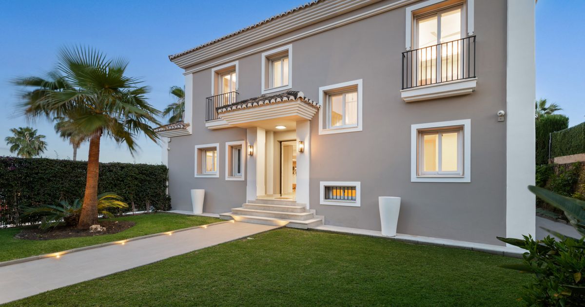 Villa i Nueva Andalucia, Nueva Andalucia, 8/12