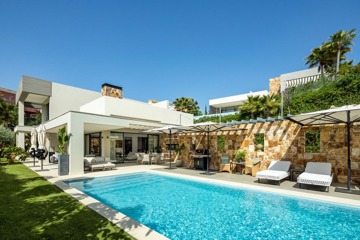 Freistehende Villa in Nueva Andalucía, Nueva Andalucía, 10/12
