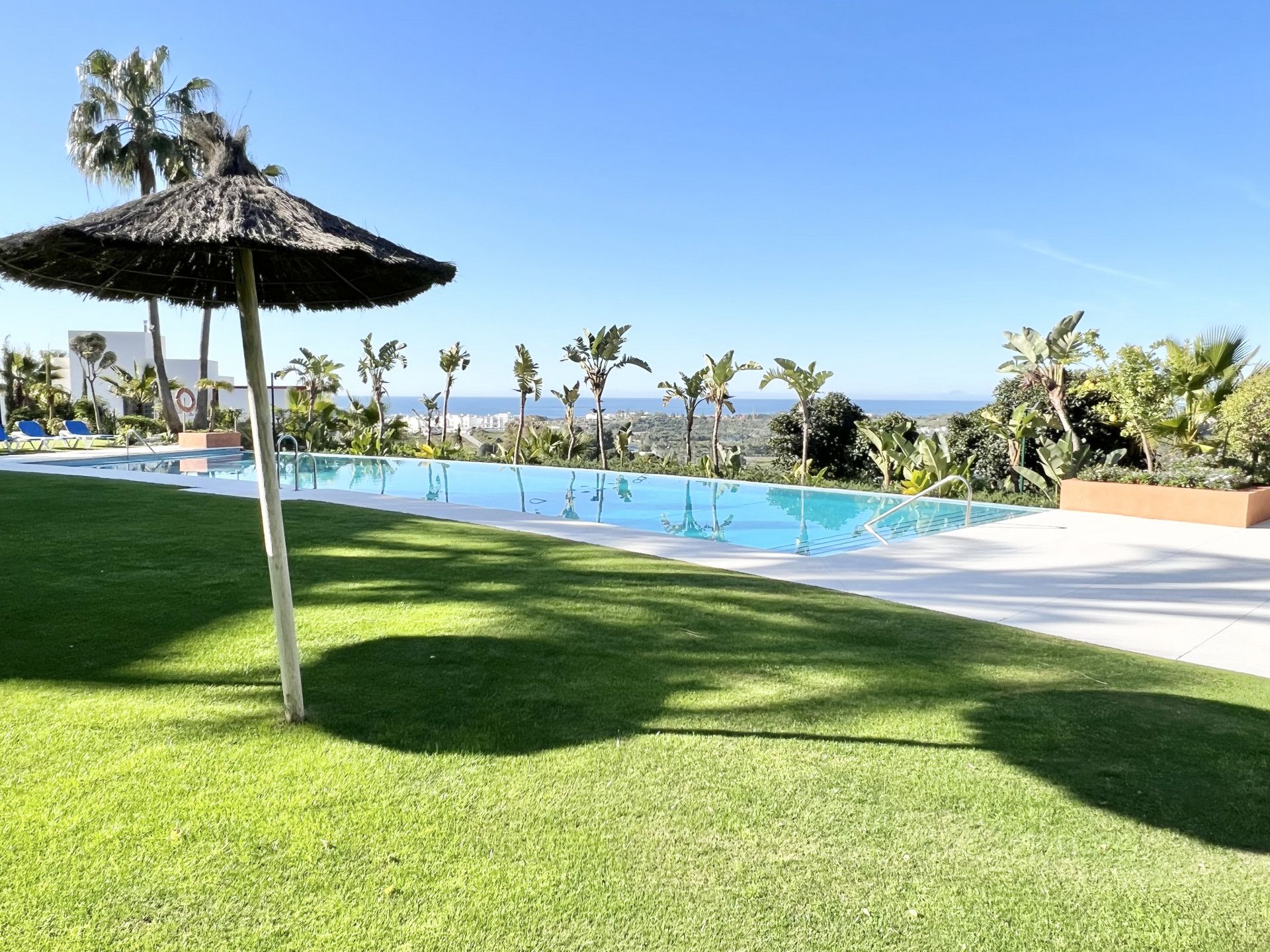 Ground Floor Apartment in Benahavis, Los Flamingos, Benahavis, 1/12