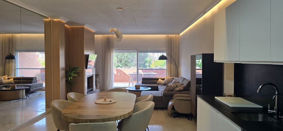 Dwupoziomowy penthouse na New Golden Mile, New Golden Mile, 1/12