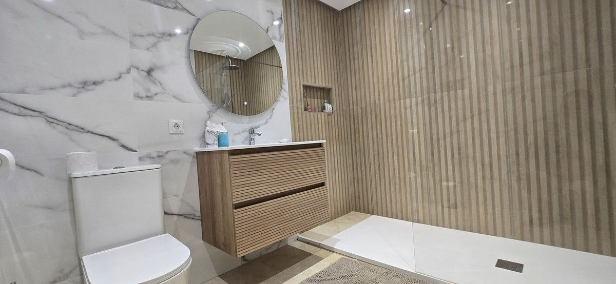 Dwupoziomowy penthouse na New Golden Mile, New Golden Mile, 7/12