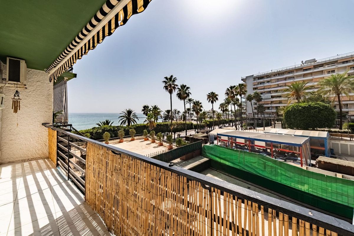 Apartamento en Planta Media en Marbella, Marbella, 1/12