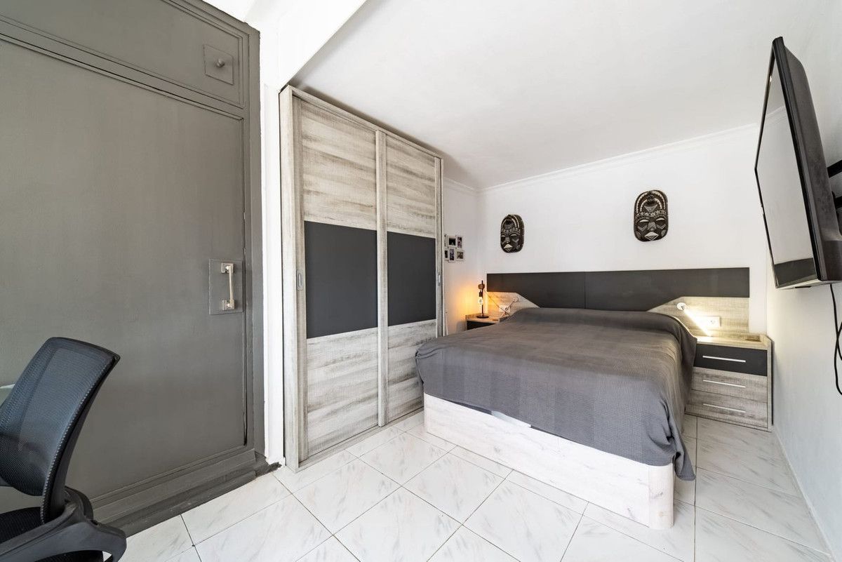 Apartamento en Planta Media en Marbella, Marbella, 7/12