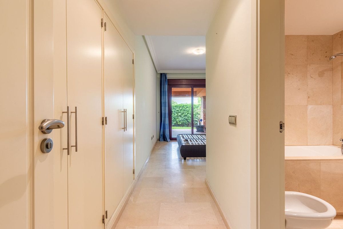 Erdgeschosswohnung in Casares, Casares, 10/12