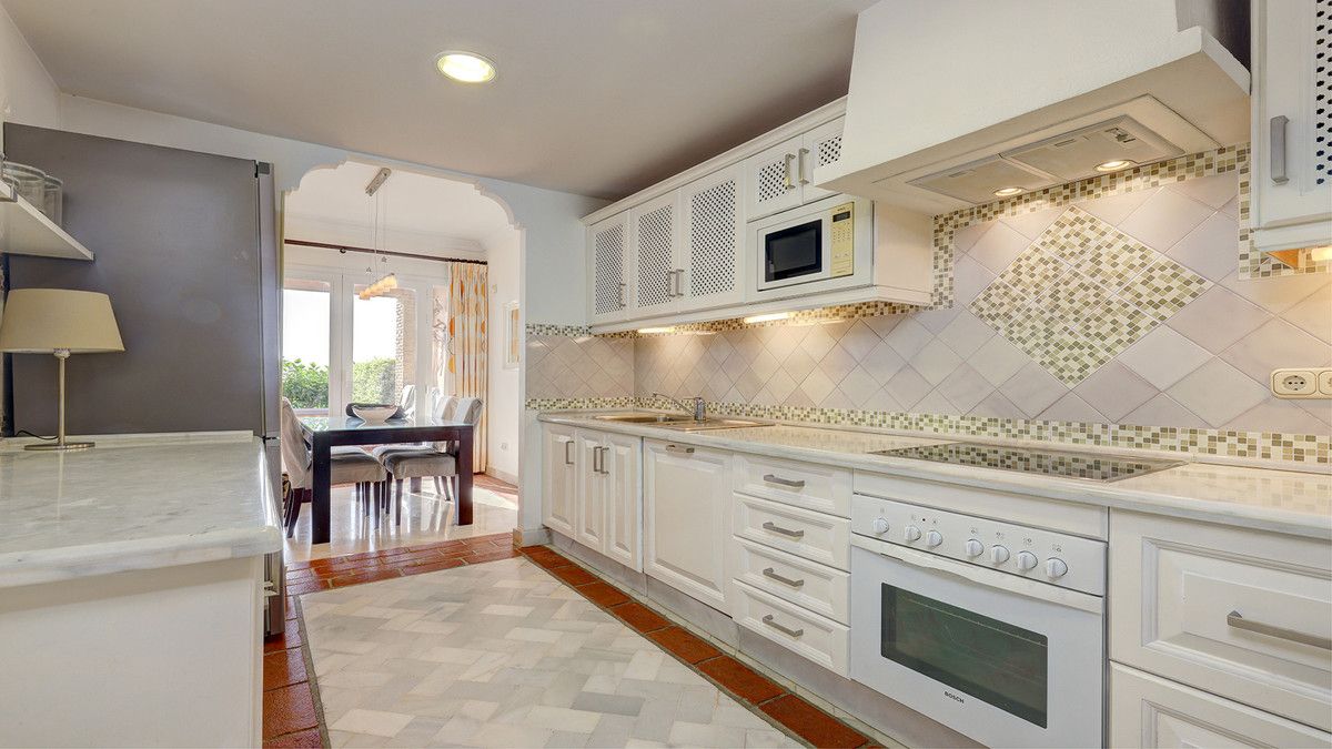 Apartamento de Planta Baja en Casares, Casares, 5/12
