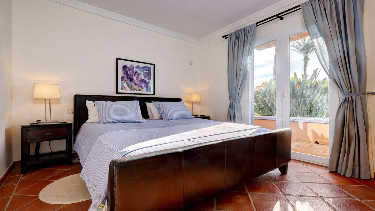 Apartamento de Planta Baja en Casares, Casares, 8/12