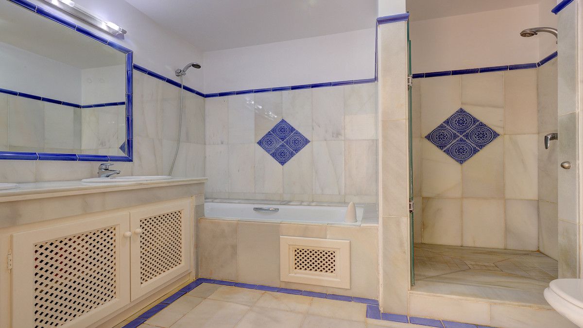 Apartamento de Planta Baja en Casares, Casares, 9/12