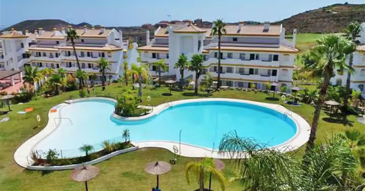 Middle Floor Apartment in Calanova Golf, Calanova Golf, 2/12