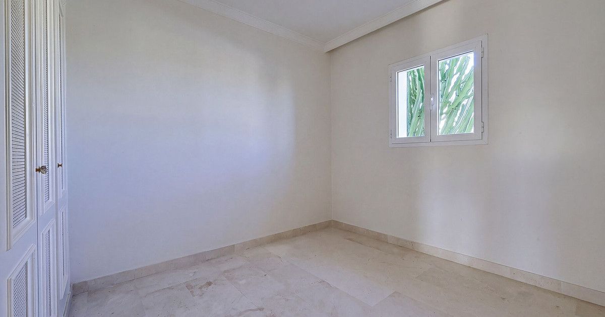 Apartament na środkowym piętrze w La Quinta, La Quinta, 3/12