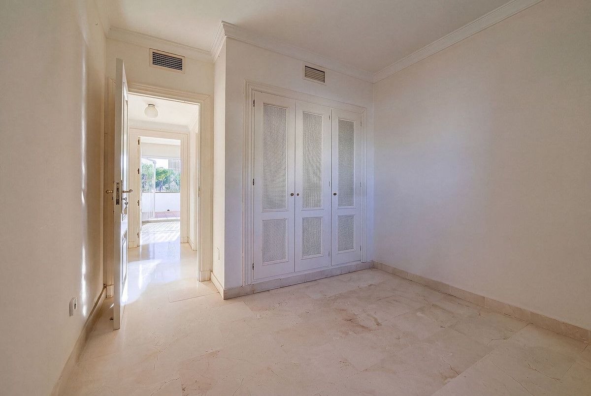 Apartament na środkowym piętrze w La Quinta, La Quinta, 4/12