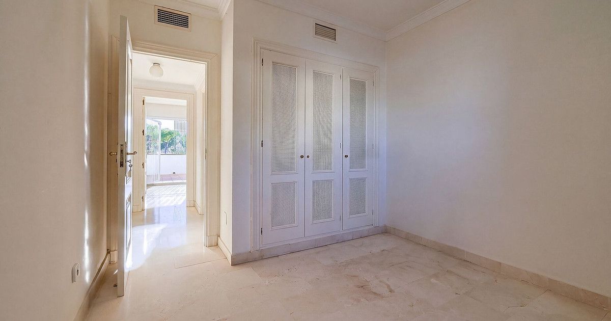 Apartament na środkowym piętrze w La Quinta, La Quinta, 4/12