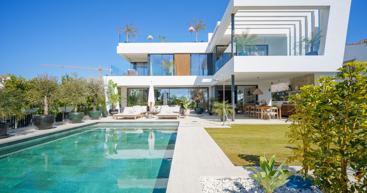 Villa i Marbella East, Marbesa, Marbella East, 1/2