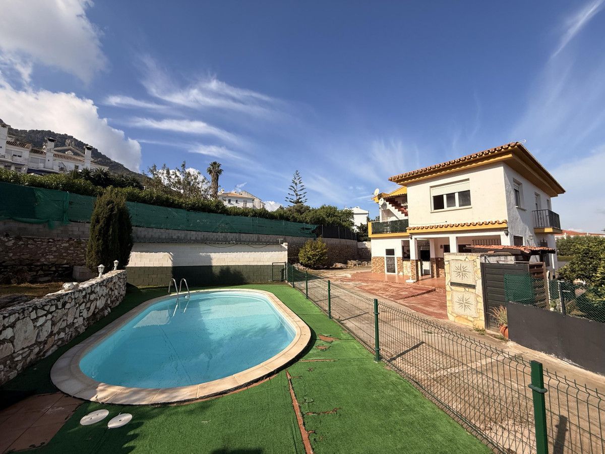 Freistehende Villa in Alhaurín de la Torre, Alhaurín de la Torre, 6/12