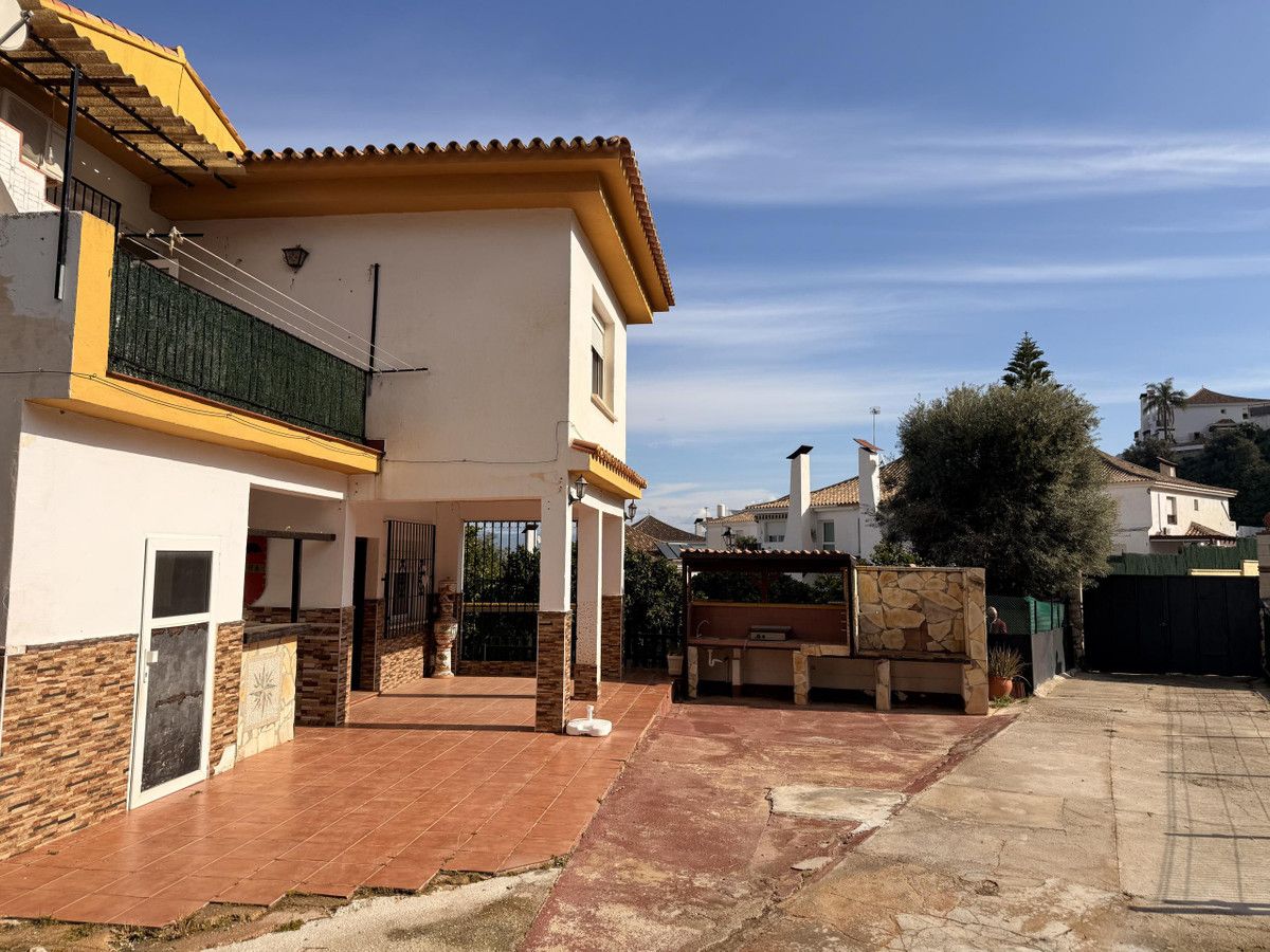 Freistehende Villa in Alhaurín de la Torre, Alhaurín de la Torre, 9/12