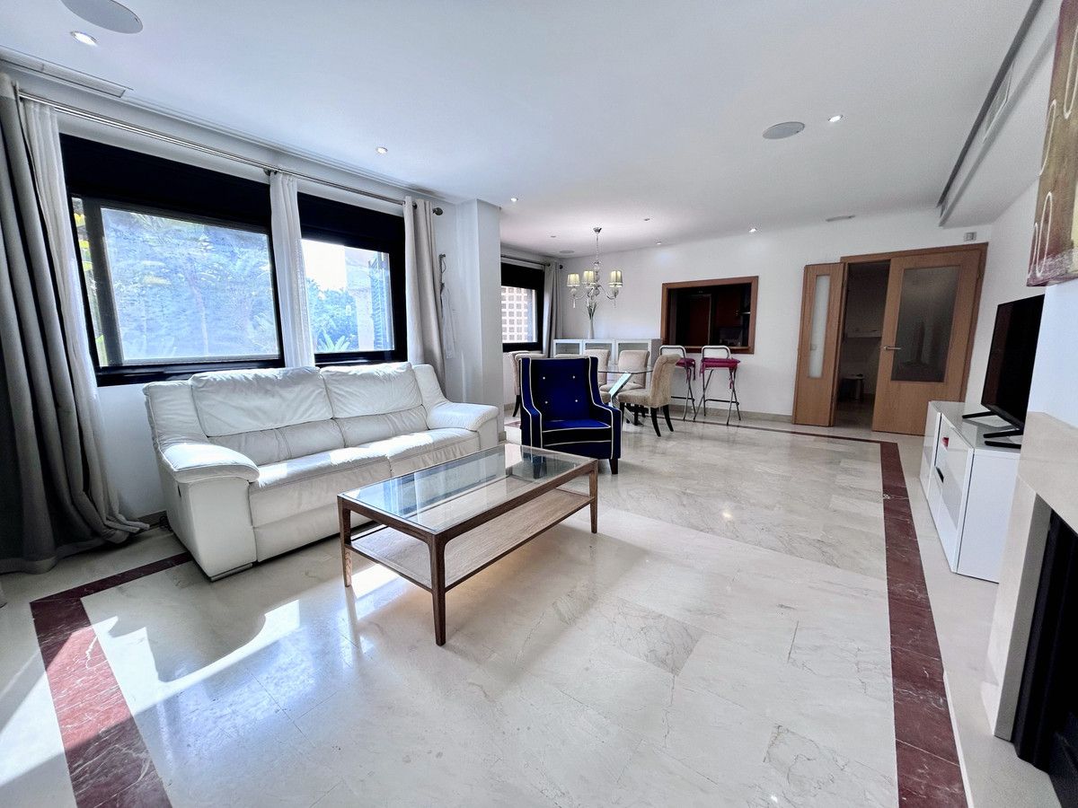 Appartement au premier étage à Puerto Banús, Puerto Banús, 6/12