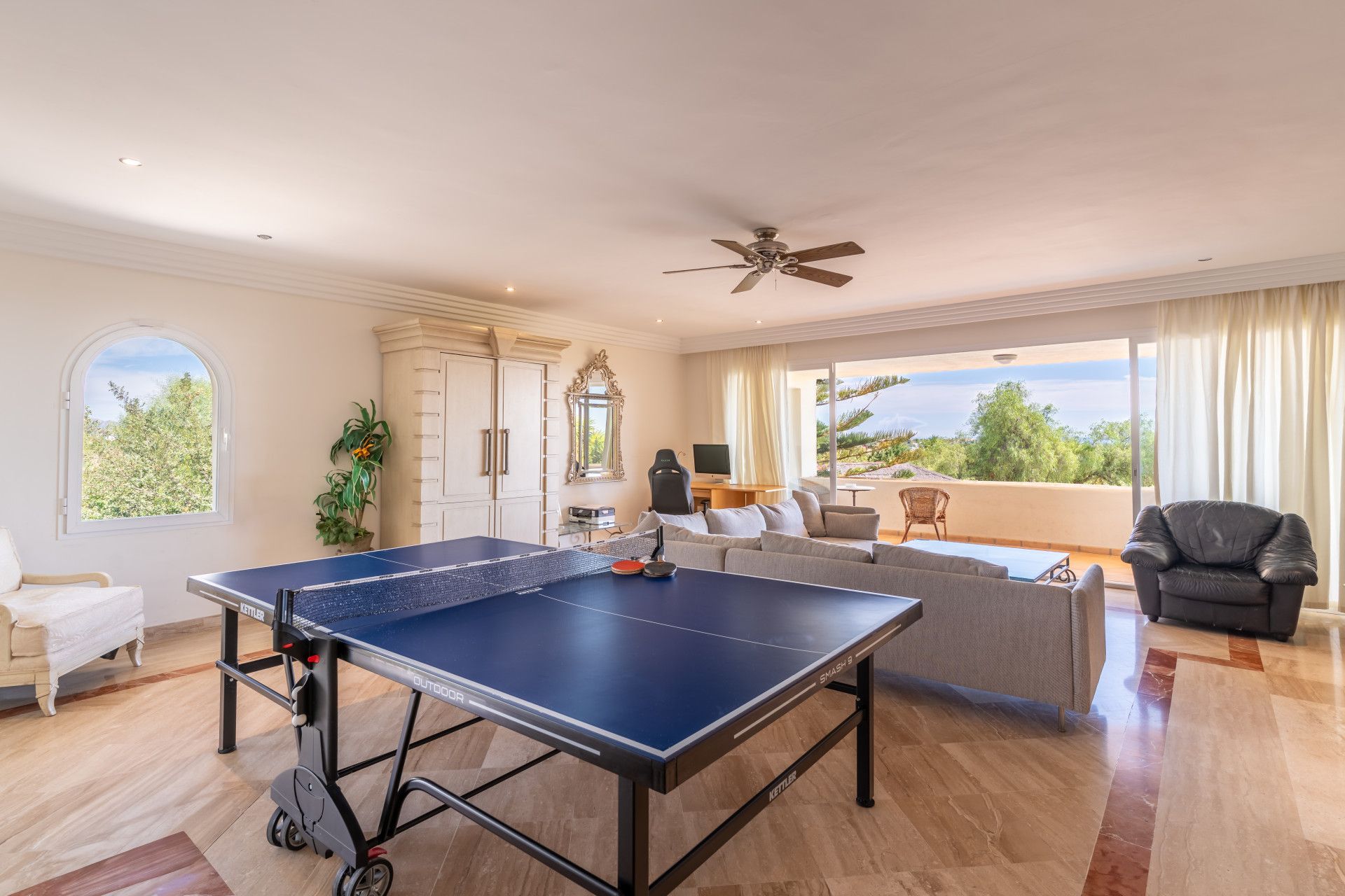Villa in Benahavis, Puerto del Almendro, Benahavis, 11/12