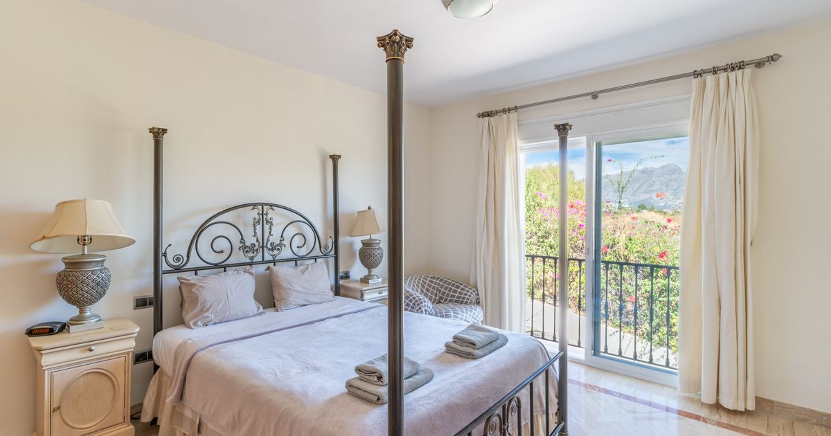 Villa in Benahavis, Puerto del Almendro, Benahavis, 12/12