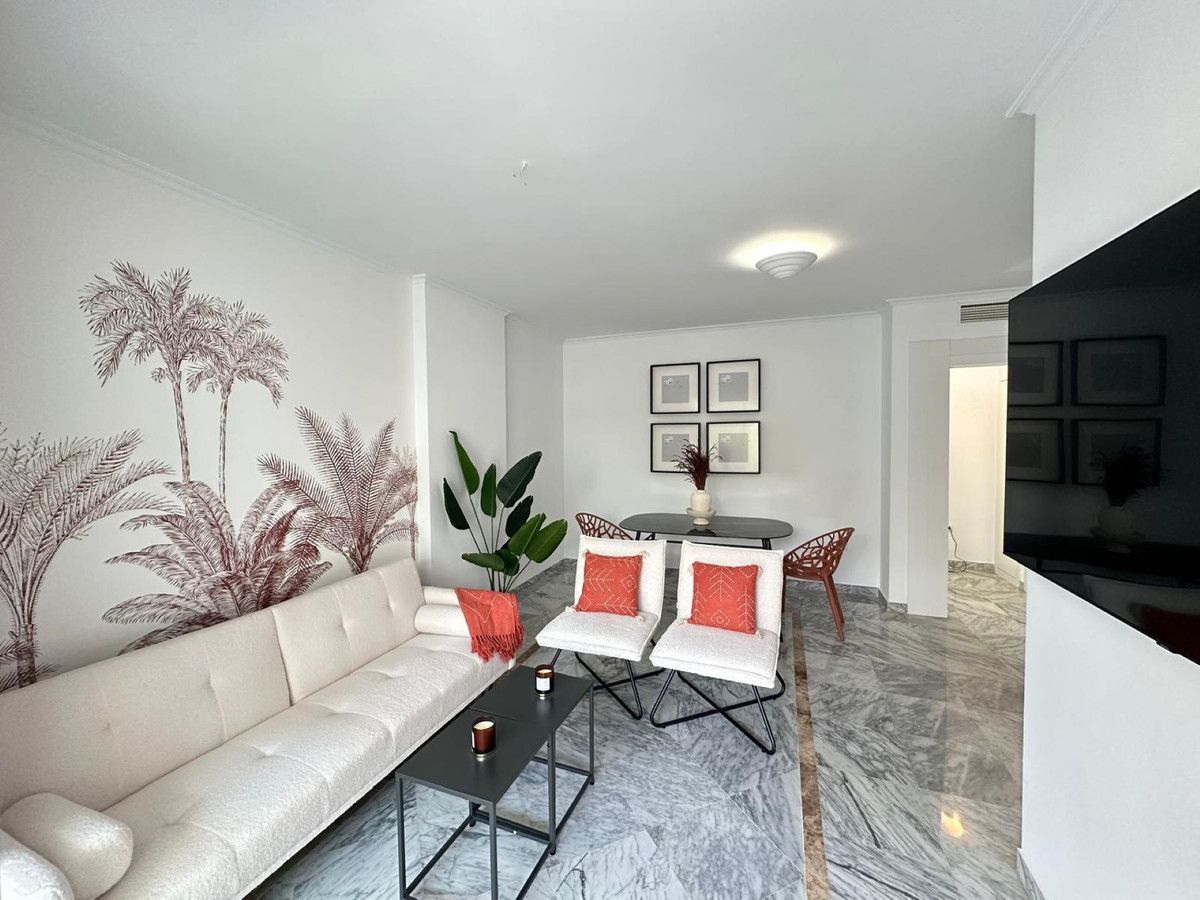 Middle Floor Apartment in San Pedro de Alcántara, San Pedro de Alcántara, 3/12