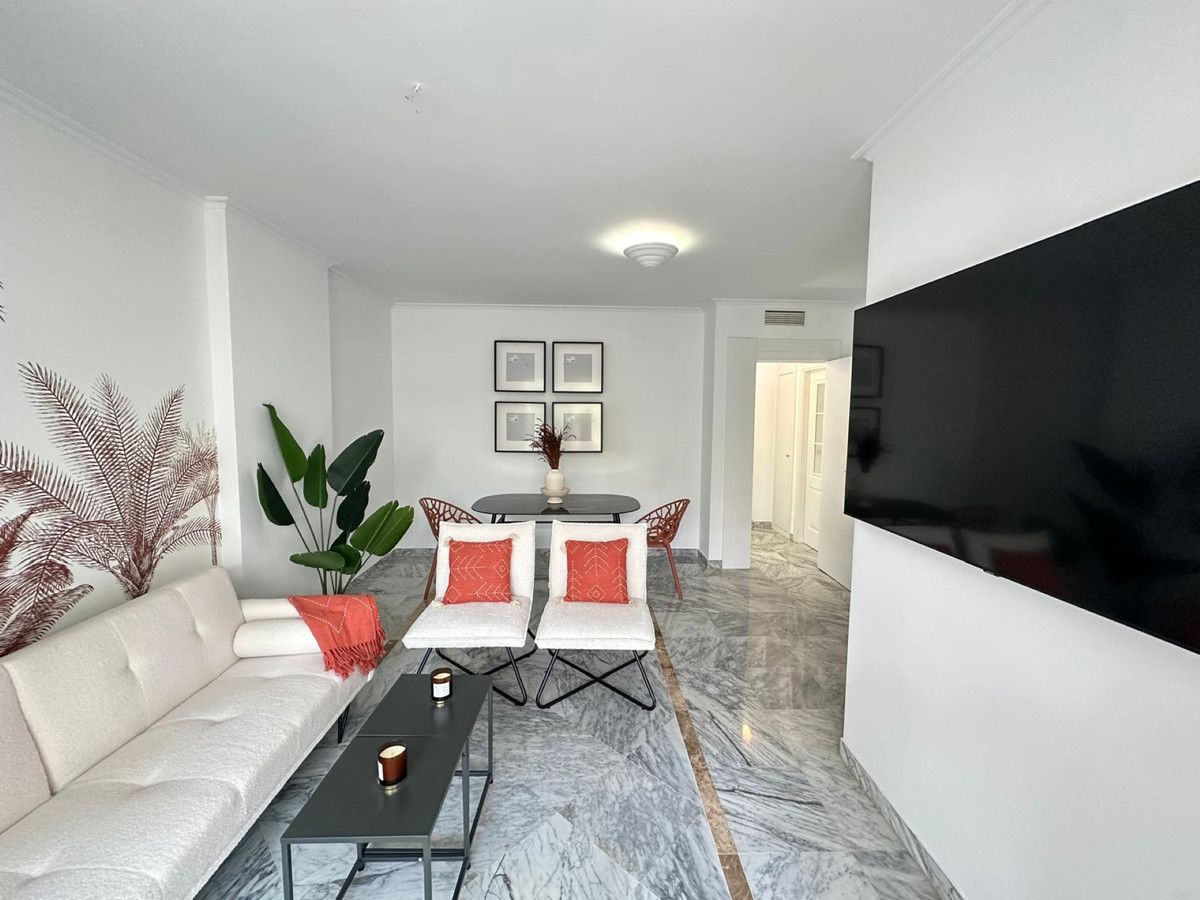 Middle Floor Apartment in San Pedro de Alcántara, San Pedro de Alcántara, 9/12