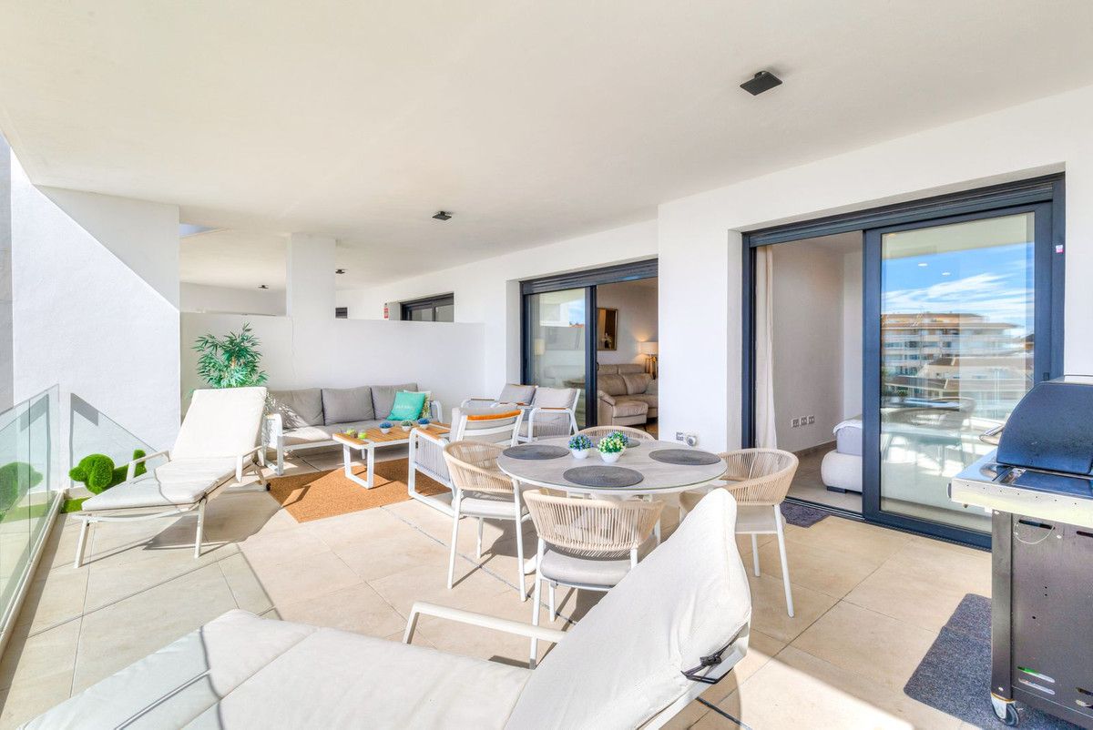 Middle Floor Apartment in Fuengirola, Fuengirola, 2/12