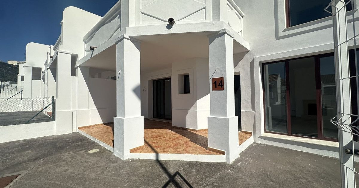 Maison mitoyenne à Doña Julia, Doña Julia, 2/12