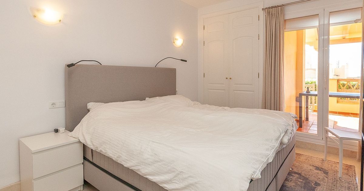 Apartamento en Planta Baja en Elviria, Elviria, 6/12