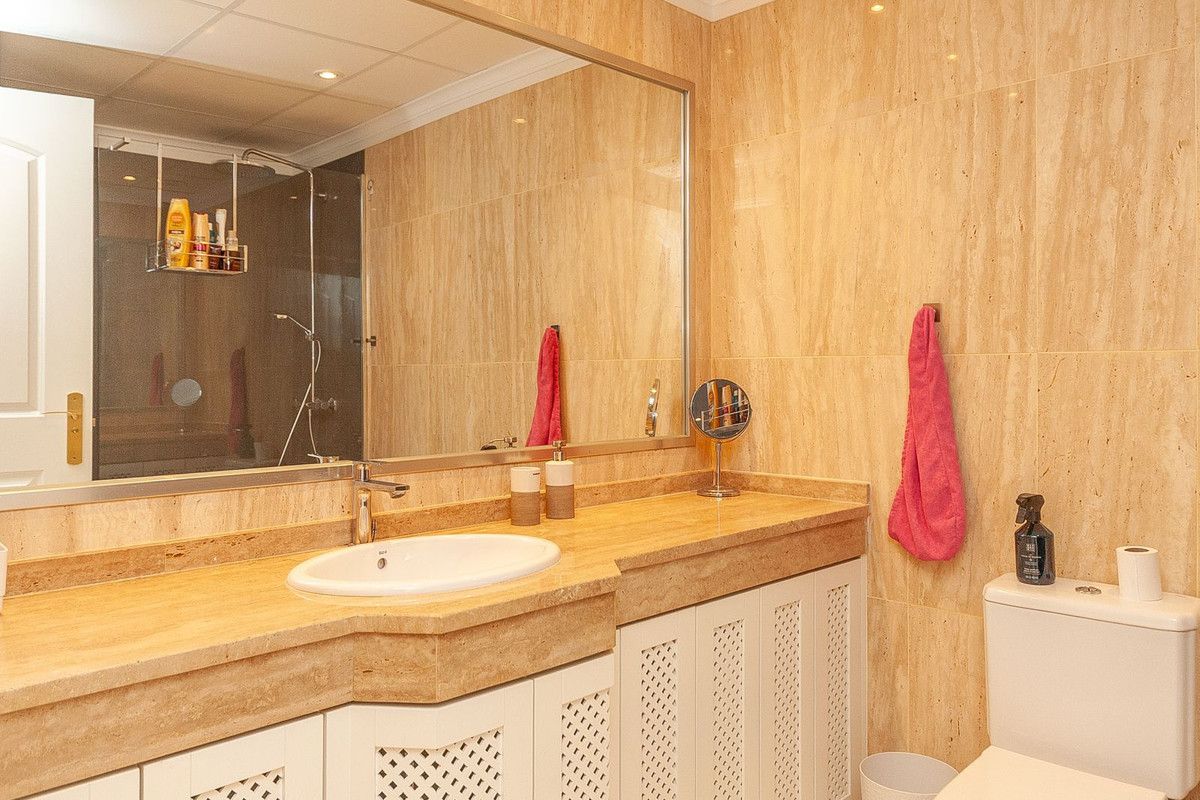 Apartamento en Planta Baja en Elviria, Elviria, 7/12