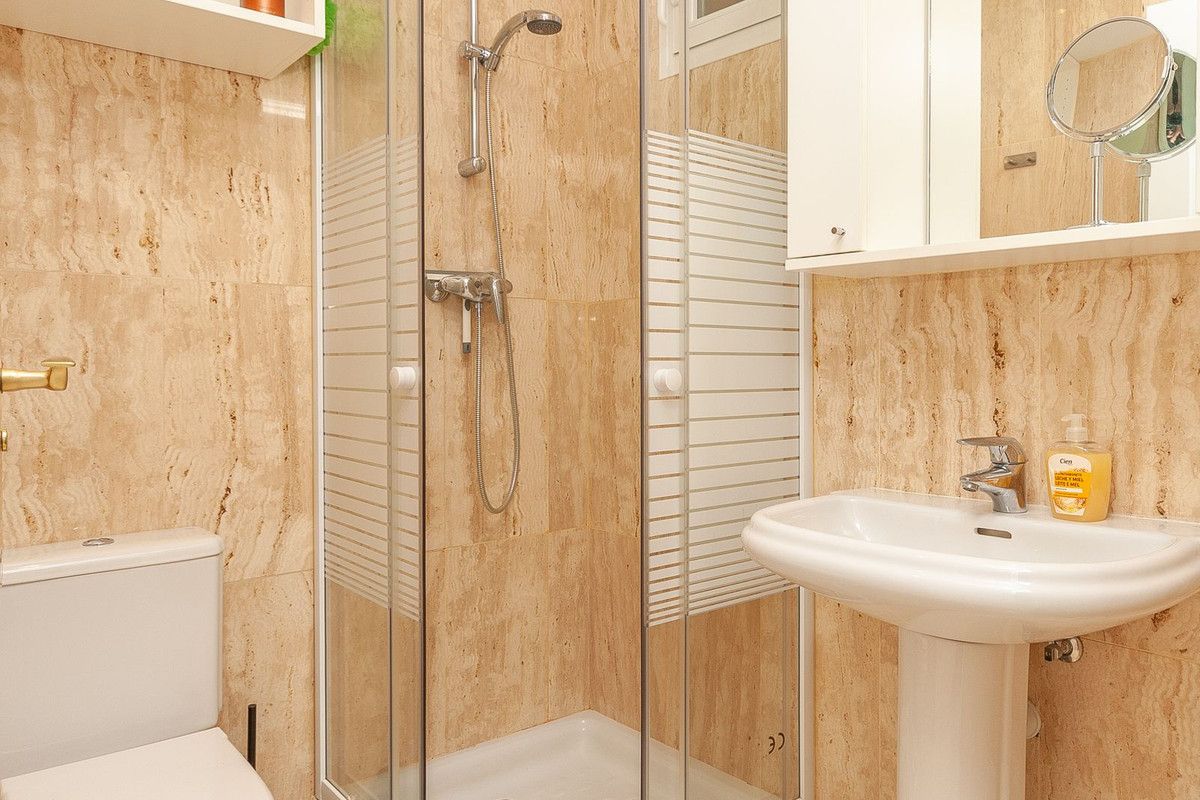Apartamento en Planta Baja en Elviria, Elviria, 9/12