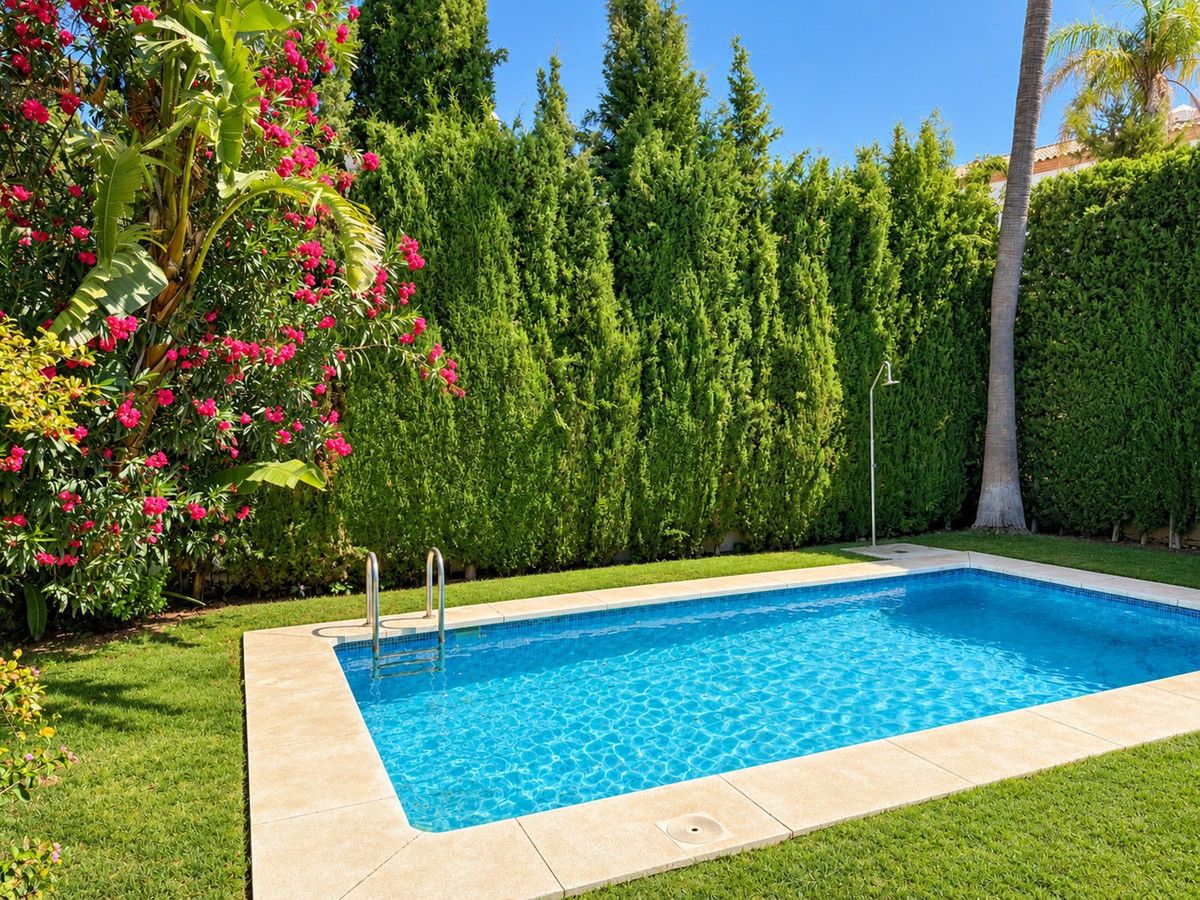 Villa Independiente en Selwo, Selwo, 5/12