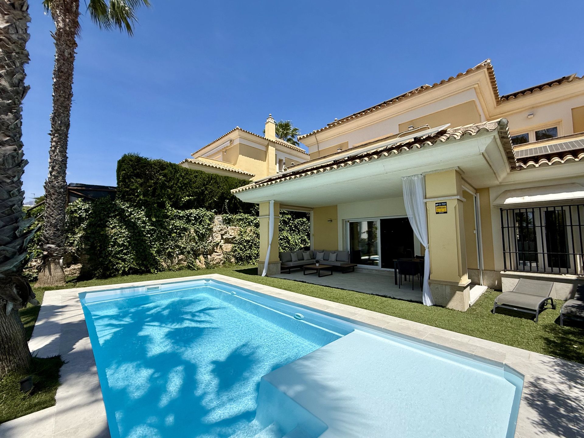 Maison Jumelée à Marbella East, Santa Clara, Marbella East, 1/12